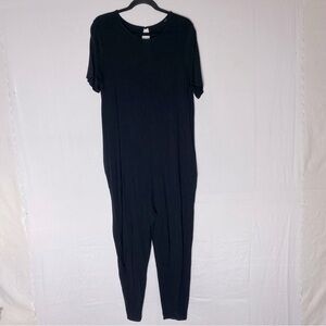 Women’s Black Stretchy One Piece Jumpsuit With Pockets L